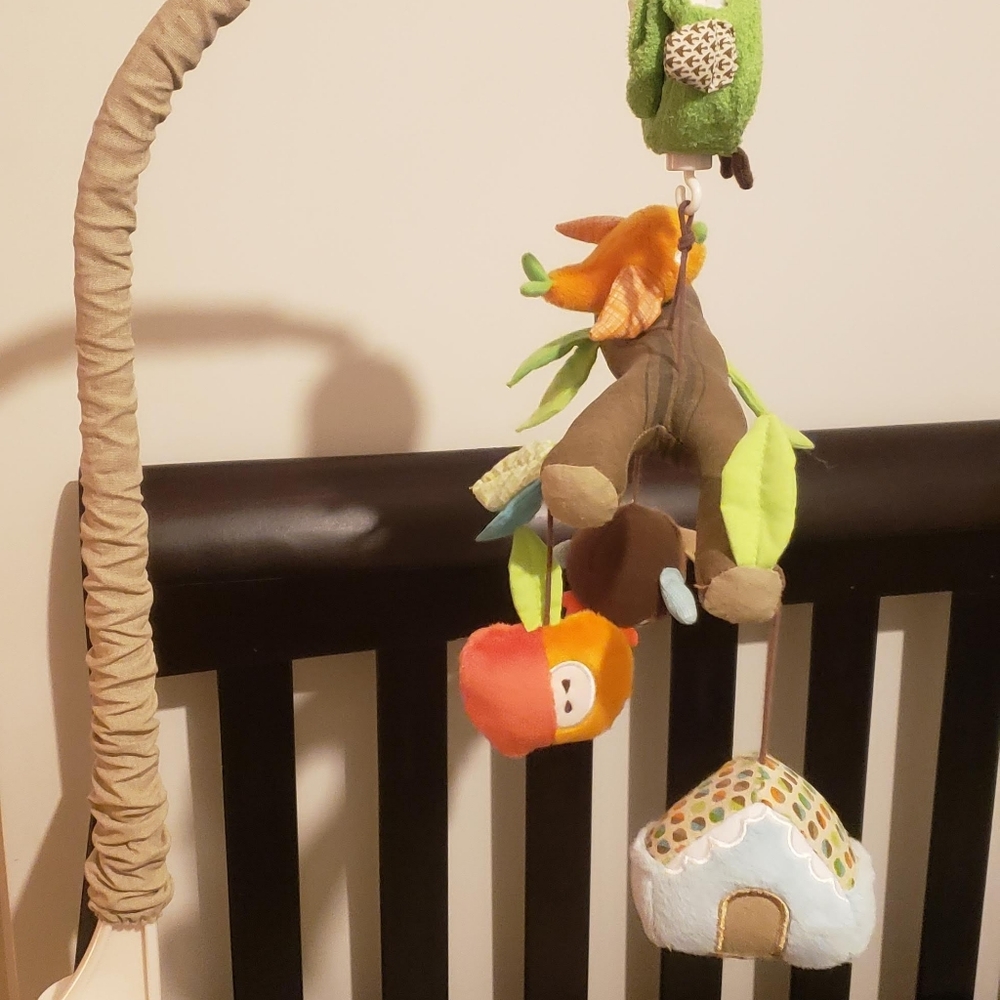 Crib mobile